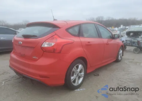 2014 Ford Focus Se z USA, uszkodzony, nr VIN 1FADP3K24EL321144